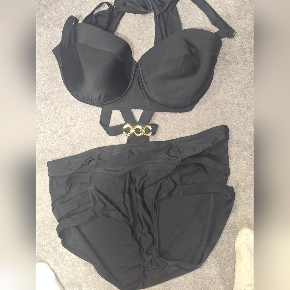 Like New Swimsuits For All 22 e/f  Sexy One Piece Cut Out Swimsuit